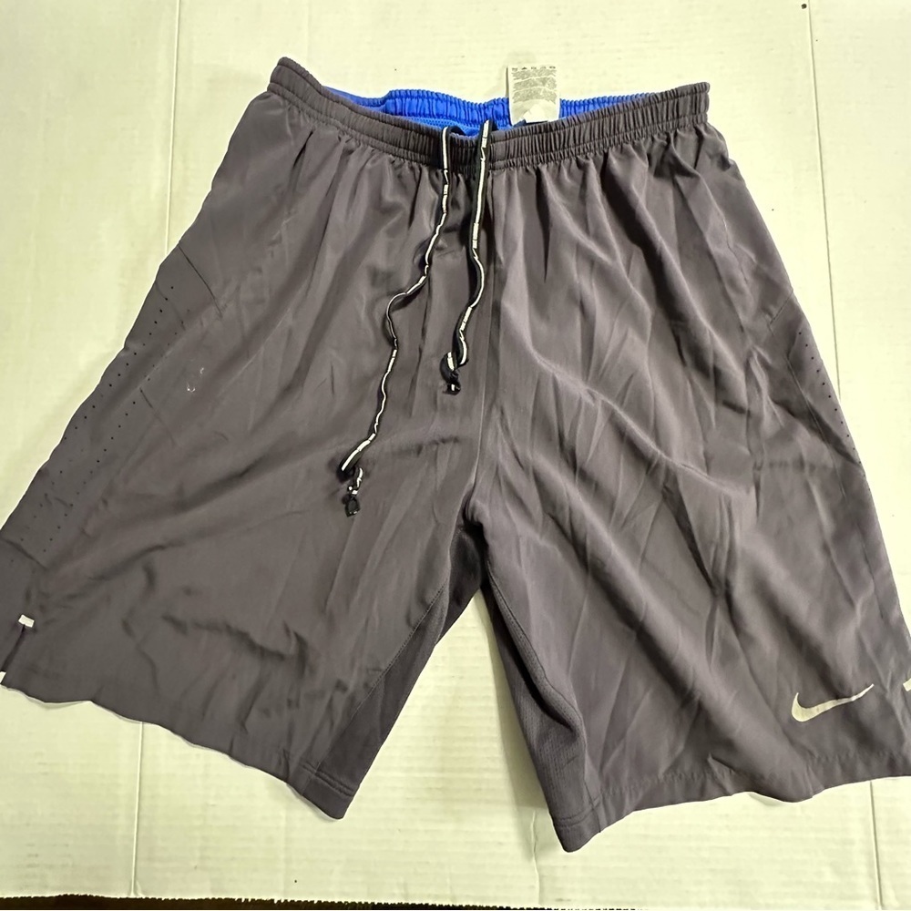 Nike‎ Sz Medium Purple Swim Shorts